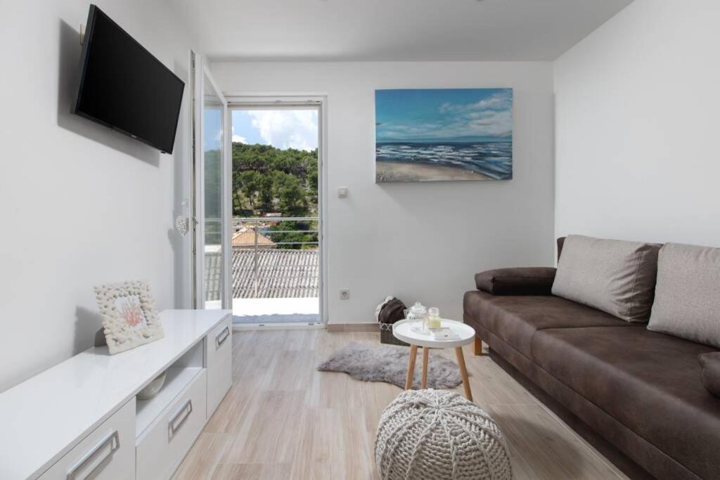 Seaview Apartment Sparkle Iskra - Povlja, Brac Povlja  Dış mekan fotoğraf