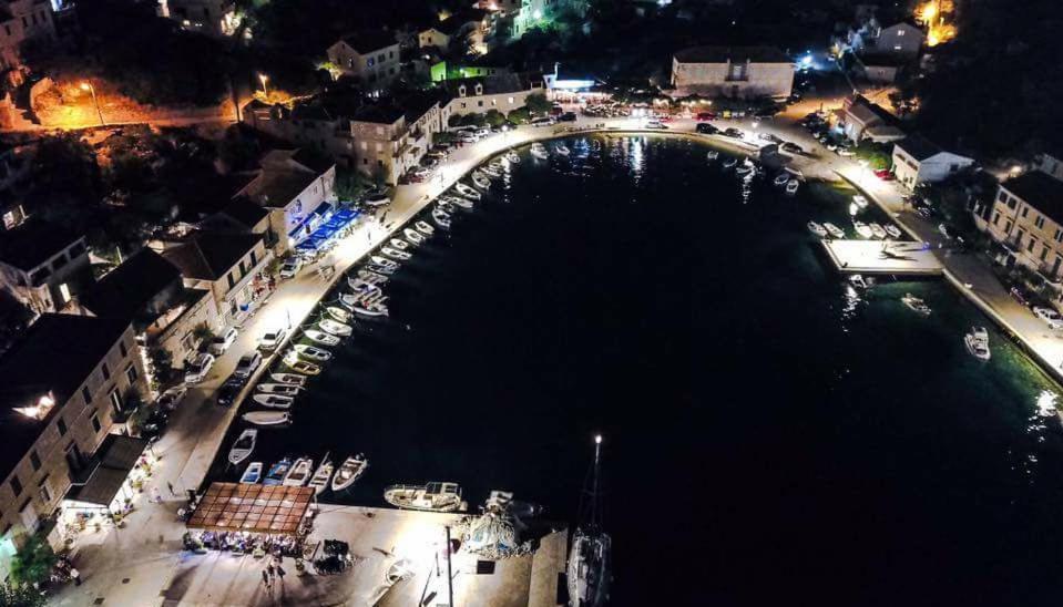 Seaview Apartment Sparkle Iskra - Povlja, Brac Povlja  Dış mekan fotoğraf